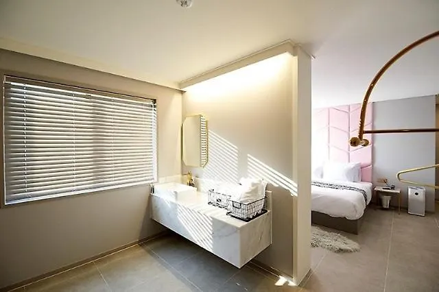 Denbasta Hotel Busan