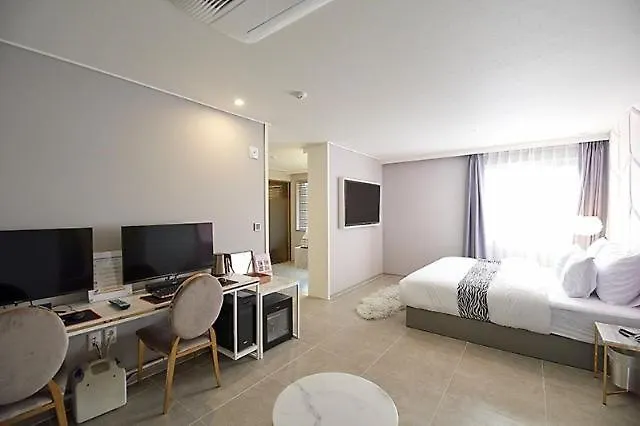 Denbasta Hotel Busan 0*,  South Korea