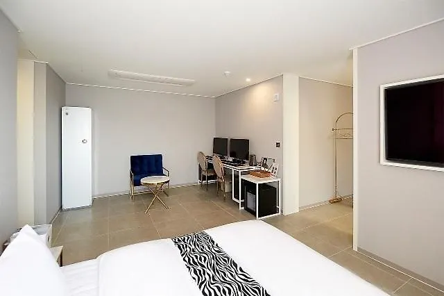 Motel Denbasta Hotel Busan