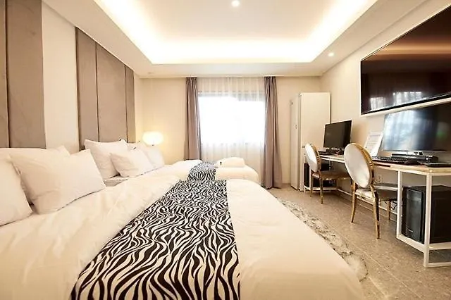 Denbasta Hotel Busan 0*,  South Korea